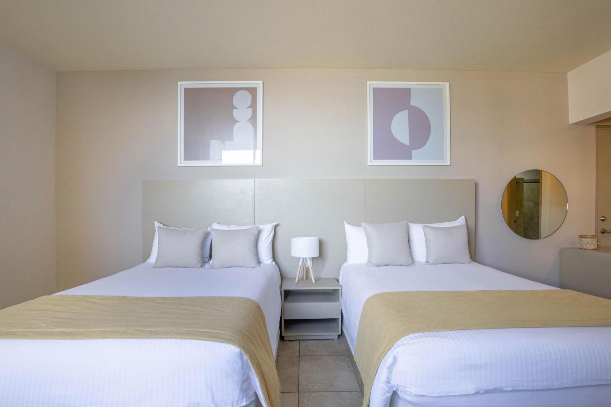 Ixchel Beach Hotel Isla Mujeres Szoba fotó